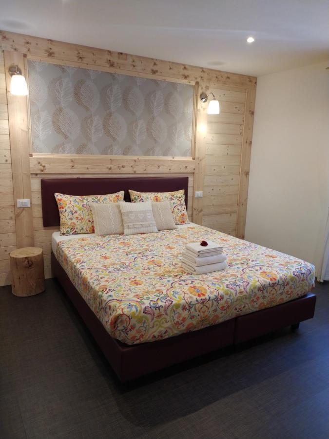 Ledro Lake Suite "Pur" Меццолаго Екстер'єр фото
