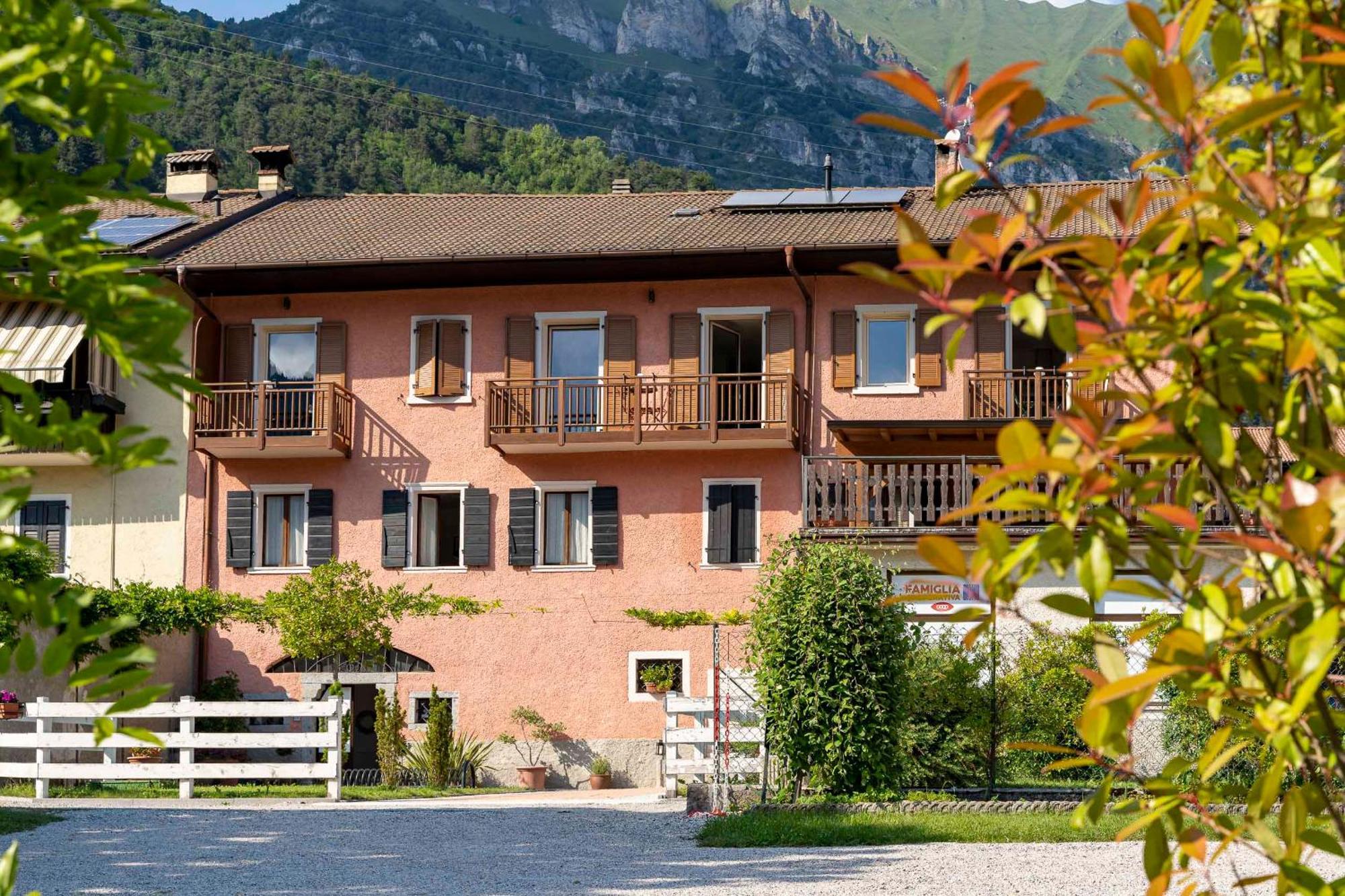 Ledro Lake Suite "Pur" Меццолаго Екстер'єр фото